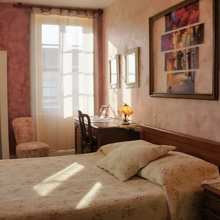 Maison Du Manoir Bed & Breakfast
