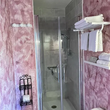 Maison Du Manoir Bed & Breakfast