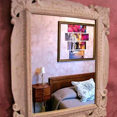 Bed & Breakfast Maison Du Manoir 3*